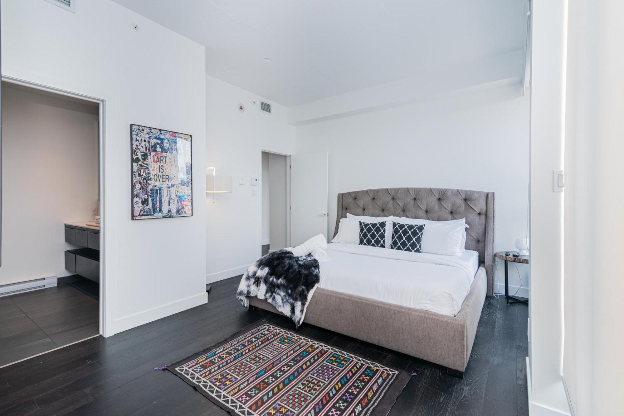 Le Se7T Penthouses Montreal Exterior photo